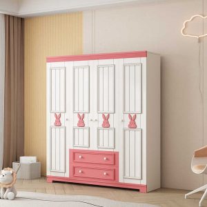 "Cozy Sliding Wardrobe"